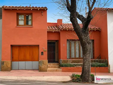 Casa en Quinta Sección