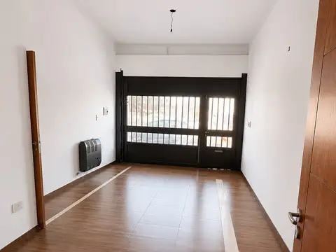 Casa 10 ambientes con 3 baños
