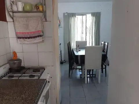 VENTA DE CASA + DEPTO (LOCAL) EN LA PUNTA