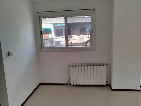 Departamento en Alquiler en Zárate, $ 450.000