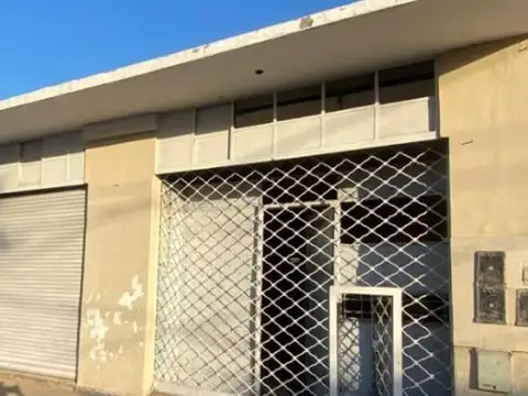 Edificio Comercial en venta - 2 Locales - Departamento - 200Mts2 - Merlo