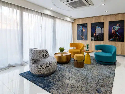 Casa en Venta con 5 cocheras