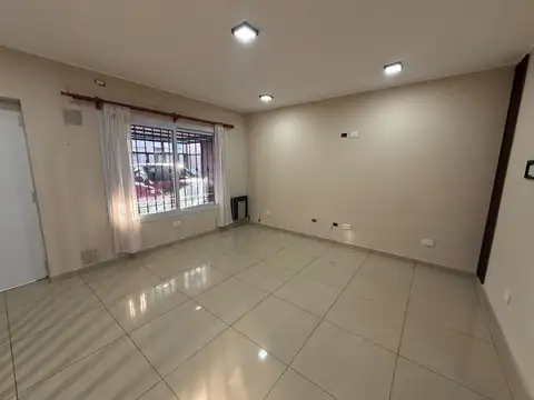 Depto Tipo Casa en Alquiler en Cordoba, $ 1.400.000