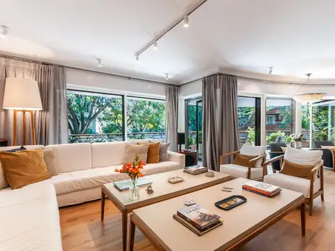 Casa 3 deptos en bloque en venta en  Barrio Parque