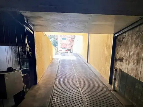 Cochera en Venta Cubierta