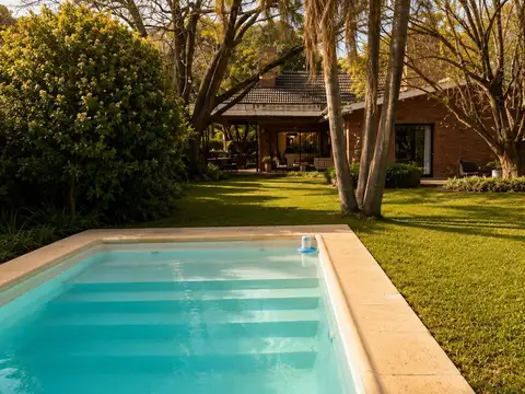 Casa en alquiler jardín espinosa con pileta