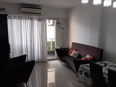 Semipiso 3 amb balcon AMOBLADO 