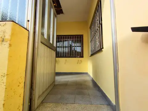 Depto Tipo Casa en Venta en Lanus Oeste, USD 49.999