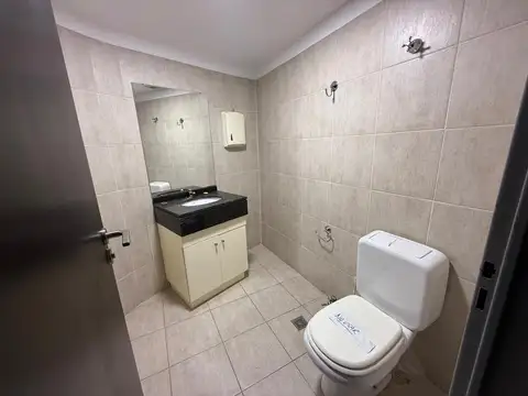 Oficina en Alquiler al Sur