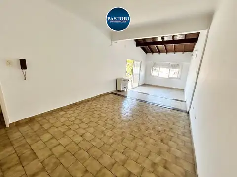 RESERVADO 2700, Piso 1