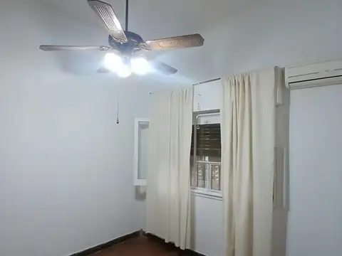 Depto Tipo Casa en Alquiler en Bernal, $ 850.000