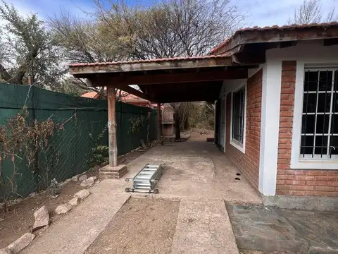Casa 3 ambientes con 1 baño
