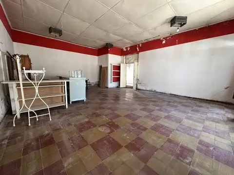 Casa 10 ambientes con 4 baños