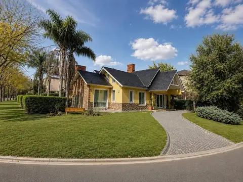Casa en Venta en Santa María de los Olivos, USD 457.900