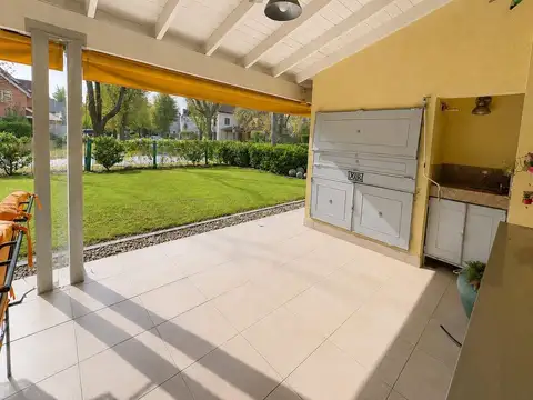 CASA 6 AMBIENTES EN SANTA MARIA DE LOS OLIVOS ,GRAND BOURG