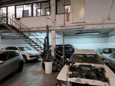 GALPON / TERRENO EN VENTA CON ESTACIONAMIENTO Y OFICINAS EN OLIVOS
