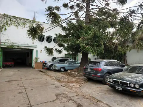 GALPON / TERRENO EN VENTA CON ESTACIONAMIENTO Y OFICINAS EN OLIVOS