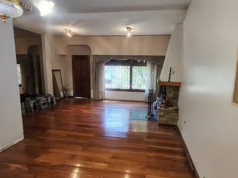 Casa en Alquiler en Ramos Mejia Norte, $ 1.300.000