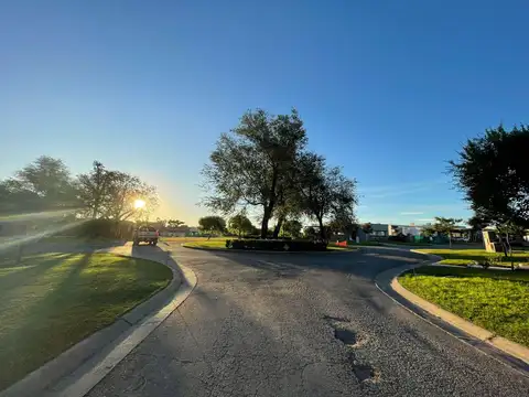 Terreno en Venta en Pilar Del Este, USD 75.000