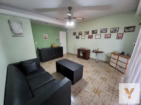 Casa en venta - 3 Dormitorios 2 Baños - 280mts2 - Avellaneda