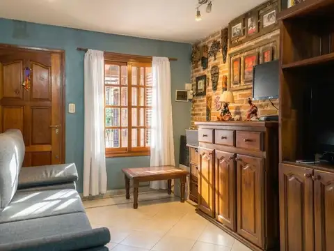 DUPLEX EN VENTA TOLOSA 2 DORMITORIOS COCHERA