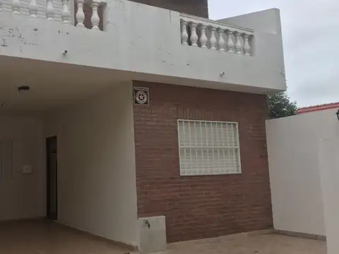 Dúplex al fondo de 4 ambientes para 4 perosnas - Mar Del Tuyu