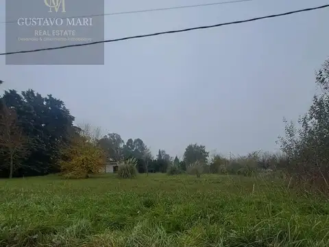 en Av. La Plata S/N 1319 A y 1327, La Capilla, Partido de Florencio Varela