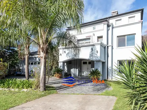 Casa en Venta en Campos De Alvarez, USD 440.000