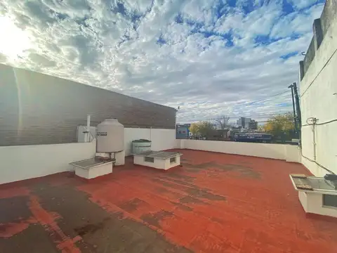 ALQUILER CASA 250M2 VALENTIN ALSINA GARAGE JARDÍN QUINCHO TERRAZA