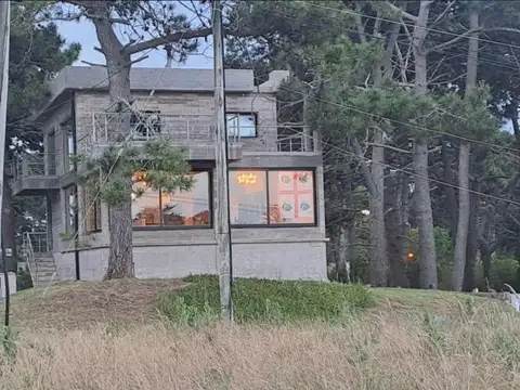 Casa en Alquiler Temporal de 4 dormitorios