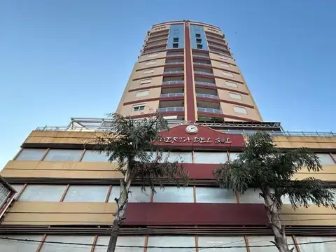 ALQUILER | SEMIPISO CÉNTRICO 4 DORMITORIOS   2 COCHERAS – POSADAS