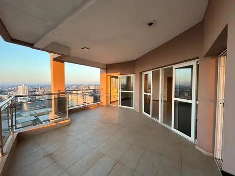 ALQUILER | SEMIPISO CÉNTRICO 4 DORMITORIOS + 2 COCHERAS – POSADAS