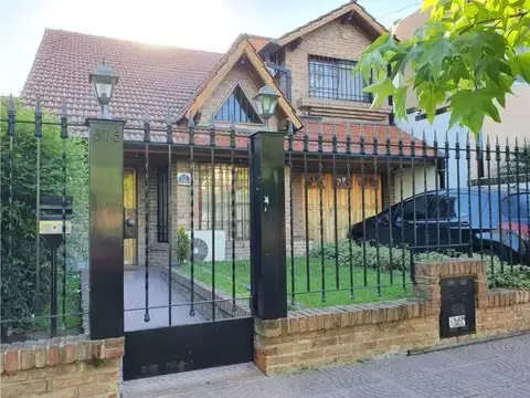 Casa en Ituzaingó Norte 4 Ambientes 2 Cocheras con Pileta