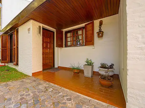 Casa en Venta en Ciudad Jardín del Palomar, USD 220.000