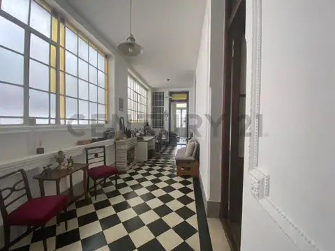 Departamento 6 ambientes con 2 baños