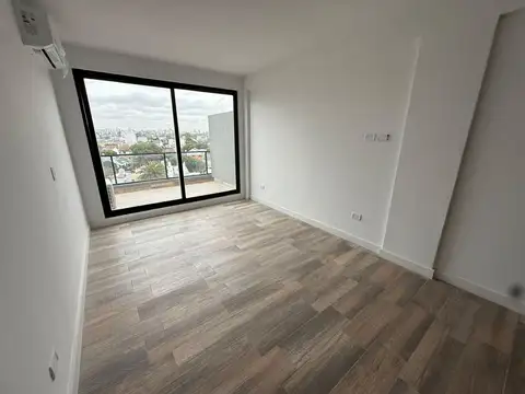 Departamento en Alquiler en Coghlan, $ 625.000