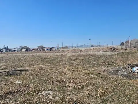 ALQUILER LOTE COMERCIAL SOBRE CALLE LUIS BELTRAN