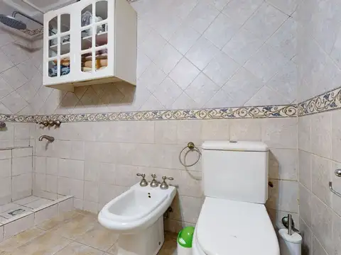 Depto Tipo Casa en Venta con 3 cocheras
