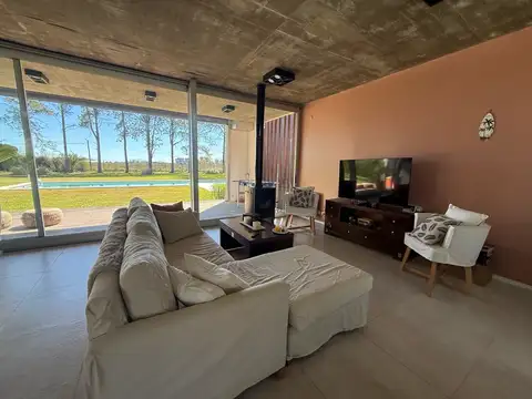 Casa en Venta en Parque Exaltación, USD 270.000