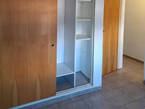 Casa en Alquiler con 1 cochera