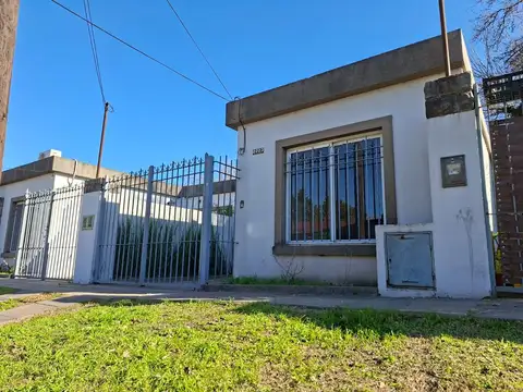 CASA EN ITUZAINGO