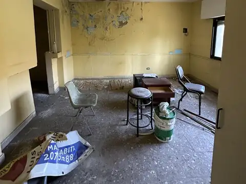 VENDE CASA 10 AMBIENTES A RECICLAR SAENZ PEÑA OPORTUNIDAD