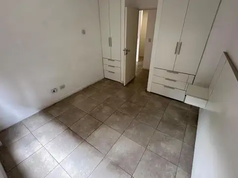 Departamento en Alquiler en Adrogue, $ 690.000