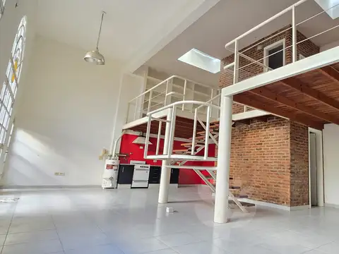 Avenida 38 200, Piso PB