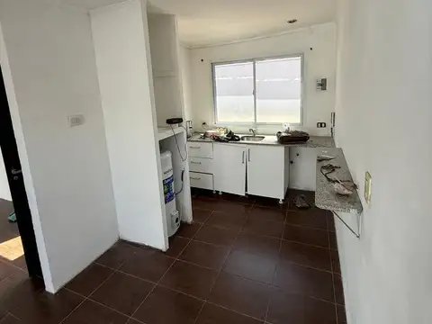 Depto Tipo Casa en Alquiler de 3 ambientes