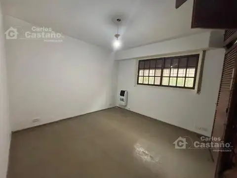 Depto Tipo Casa en Venta en Olivos, USD 260.000