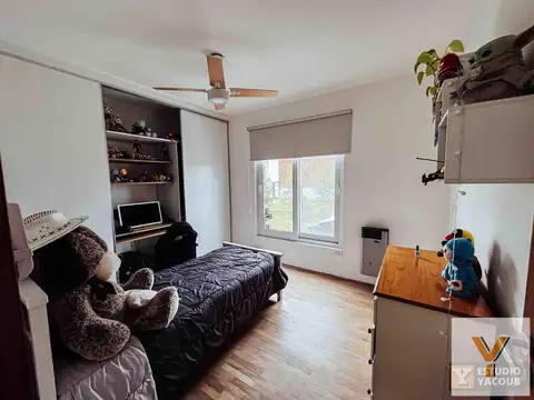 Casa en Venta con 5 cocheras
