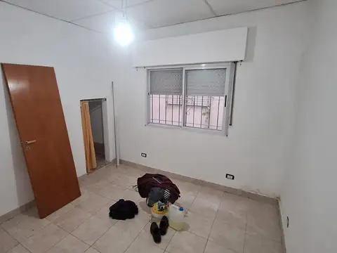 Depto Tipo Casa en Alquiler en Santos Lugares, $ 430.000