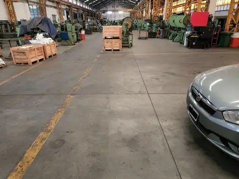 Galpon en Venta 120  mts Fondo