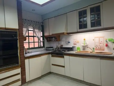 Casa en Venta en Flores, USD 365.000